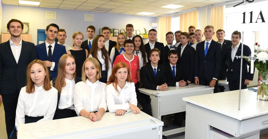 Schüler der Gazprom-Klasse im Atjakschew-Lyzeum in ihrem letzten Studienjahr