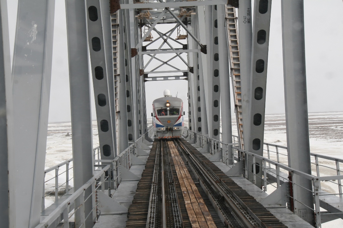 Eisenbahnstrecke Obskaja – Bowanenkowo: Brücke über den Juribei-Fluss