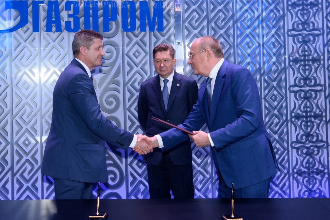 Stellvertretender Generaldirektor der
Aktiengesellschaft GT Morstroy, Valery
Pavlov, und Vitaly Markelov