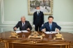 Vagit Alekperov, Präsident der PAO LUKOIL, und Alexey Miller während der Unterzeichnungszeremonie