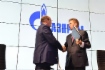 Im Rahmen des Petersburger Internationalen Wirtschaftsforums 2017 unterzeichneten Sergey Kelbakh, Vorstandsvorsitzender des Staatskonzerns Avtodor, und Alexey Miller ein Abkommen über Zusammenarbeit