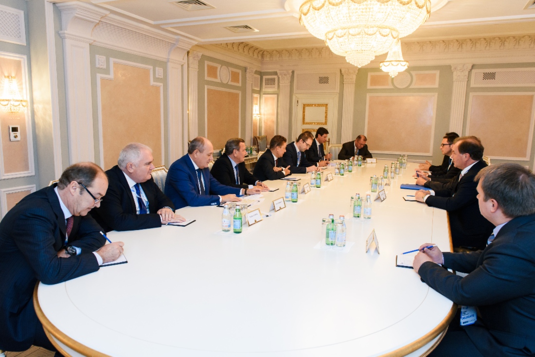 Gazprom und BASF/Wintershall erörterten Frage des Gastransportes von Russland nach Europa