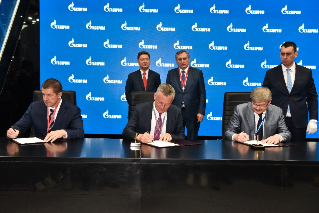 Im Beisein von Alexey Miller und dem Energieminister der Russischen Föderation, Nikolai Shulginov, unterzeichneten Gazprom Mezhregiongaz, Gazprombank und Rostelecom eine Kooperationsvereinbarung auf dem Gebiet der Umsetzung von Digitalisierungsprojekten