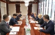 Arbeitstreffen zwischen dem Präsidenten und CEO der Gesellschaft KOGAS, Hee-Bong Chae, und Alexey Miller in Wladiwostok im Rahmen des V. Östlichen Wirtschaftsforums