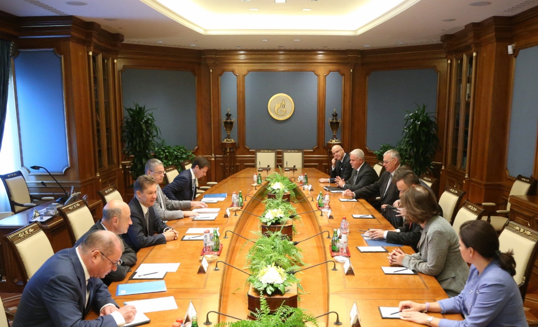 Arbeitstreffen zwischen Alexey Miller und dem Minister für Außenwirtschaft und Auswärtige Angelegenheiten Ungarns, Peter Szijjarto, in Moskau