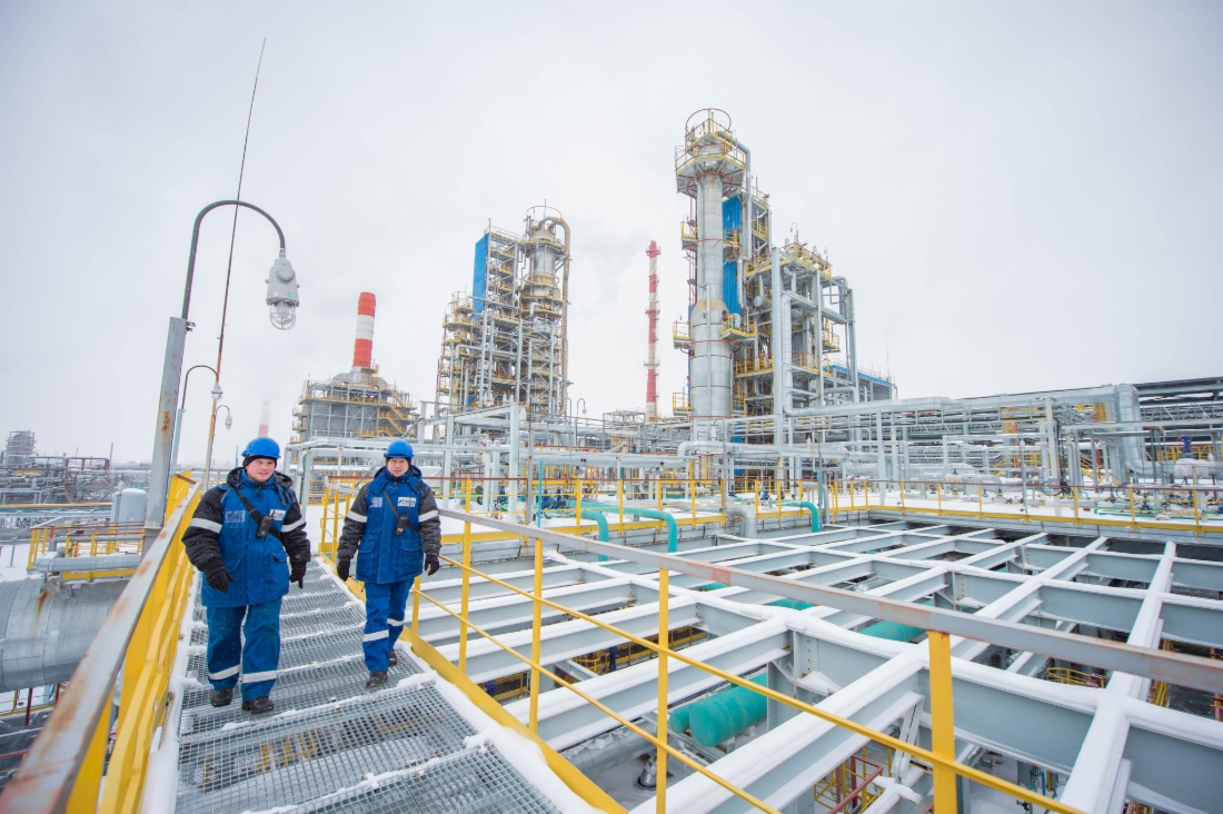 Gazprom steigert Kapazitäten zur Verarbeitung von Erdgas und Kondensat