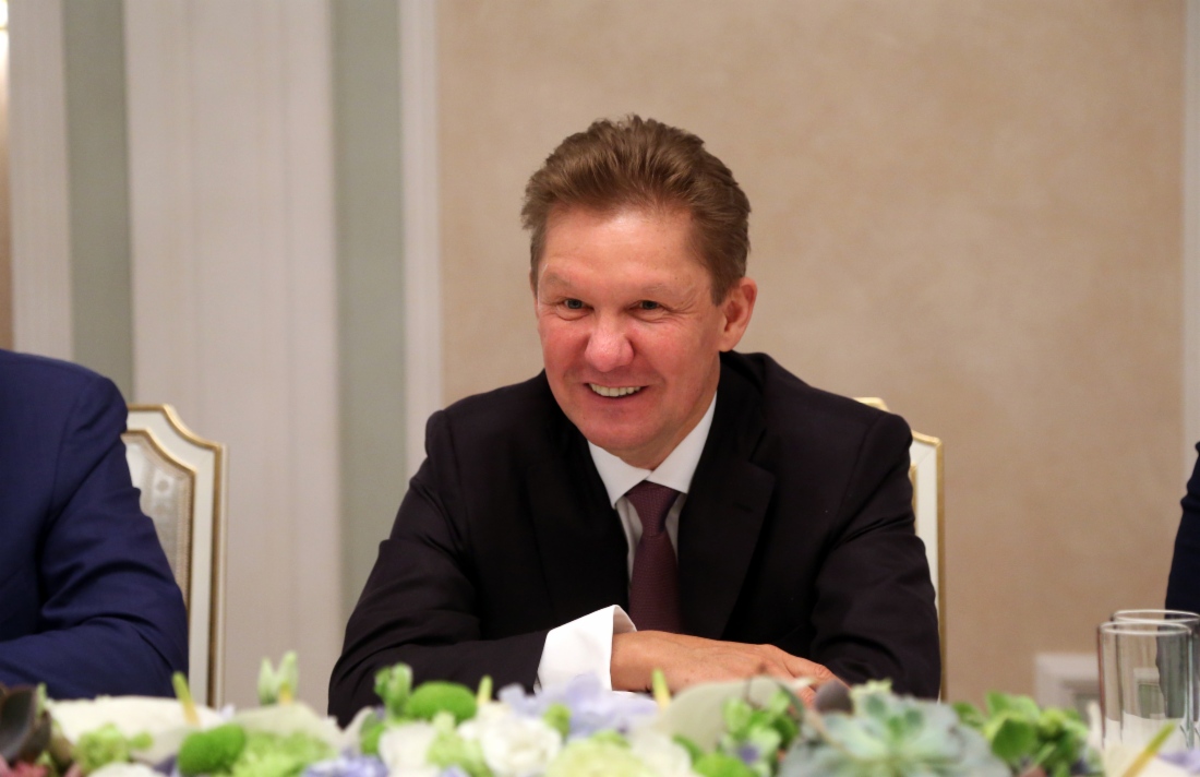 Alexey Miller während des Treffens mit dem Vizepremierminister von Luxemburg, Etienne Schneider