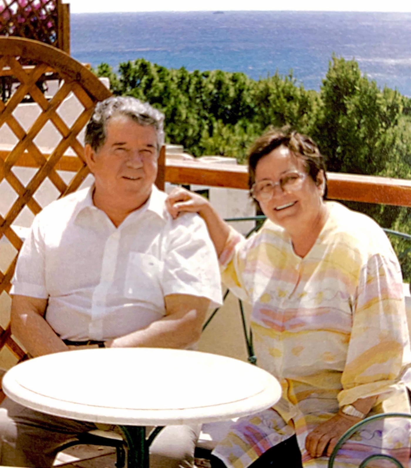 Rem Vyakhirev und seine Ehefrau Lyubov genießen ihren Urlaub