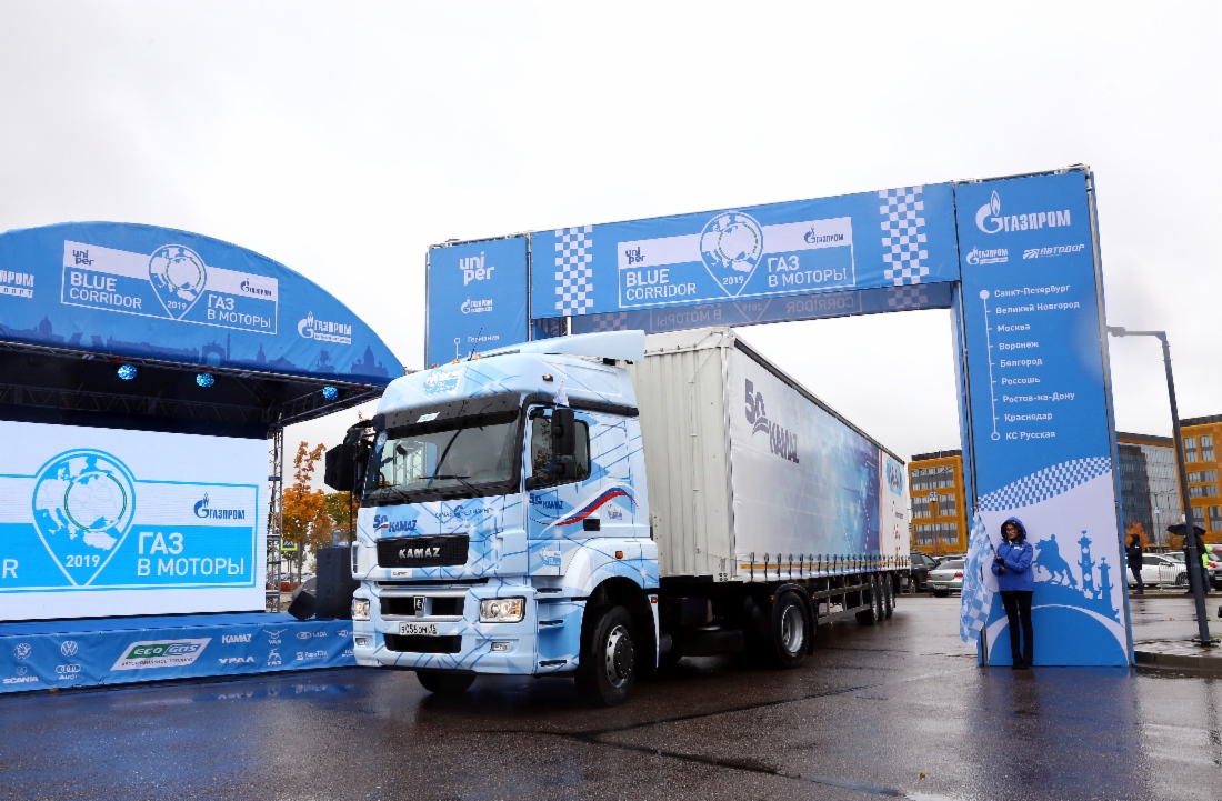 Internationales Autorennen Blue Corridor – Gas für Motoren 2019 spurtete erfolgreich in Sankt Petersburg