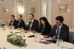 Alparslan Bayraktar, Minister für Energie
und Naturressourcen der Republik Türkiye
(Mitte)