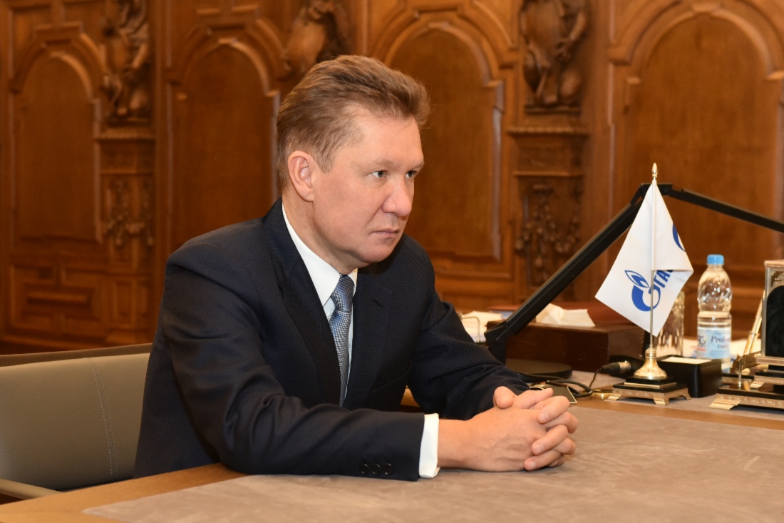 Alexey Miller während des Arbeitstreffens mit dem Gouverneur des Verwaltungsgebietes Leningrad, Alexander Drozdenko