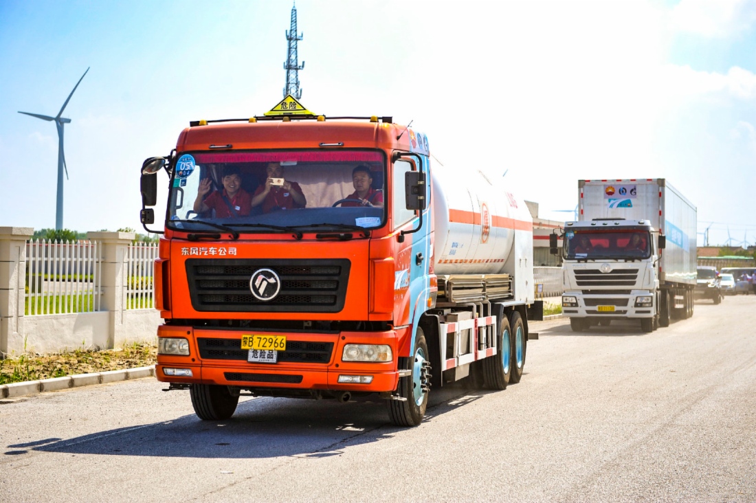 Weltweit längstes Autorennen LNG-betriebener Fahrzeuge startete