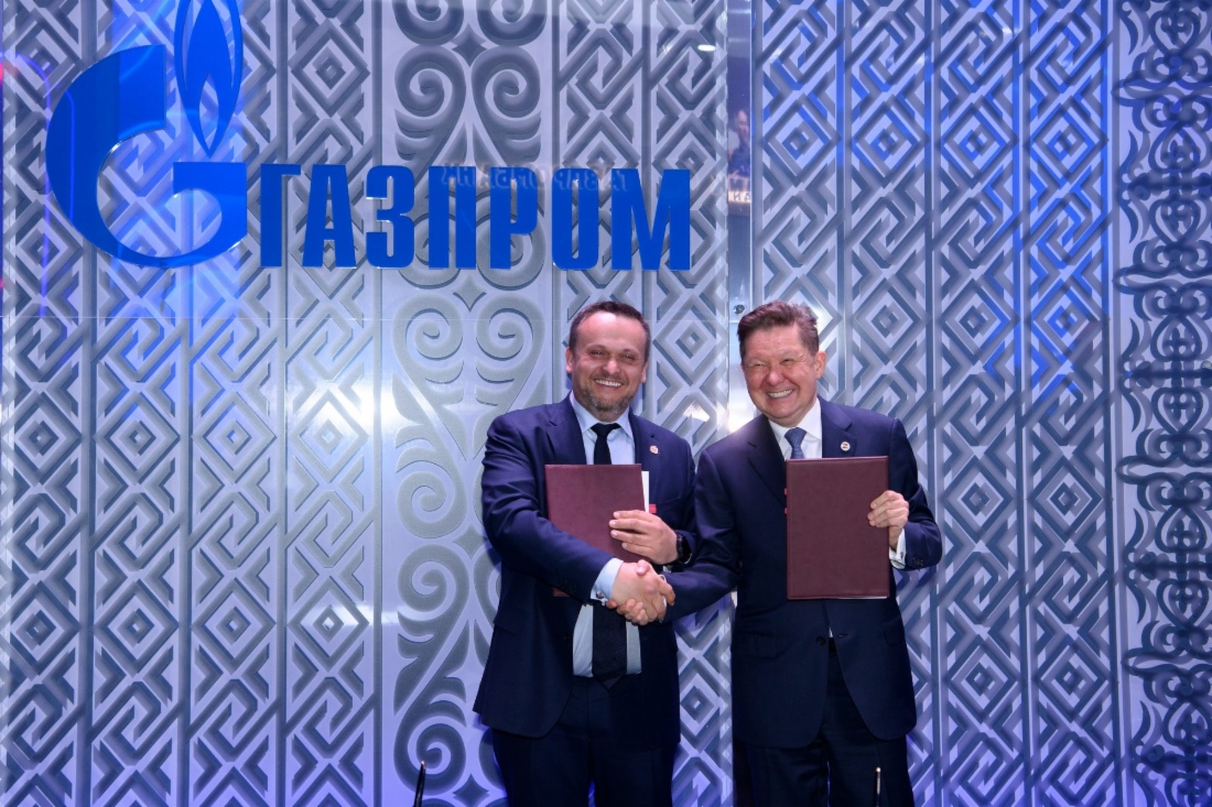 Andrey Nikitin, Gouverneur des
Verwaltungsgebietes Nowgorod, und
Alexey Miller