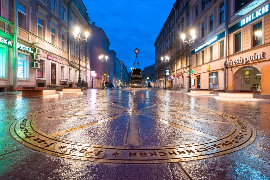 Perwaja-Sowetskaja-Straße in Sankt Petersburg nach dem Umbau