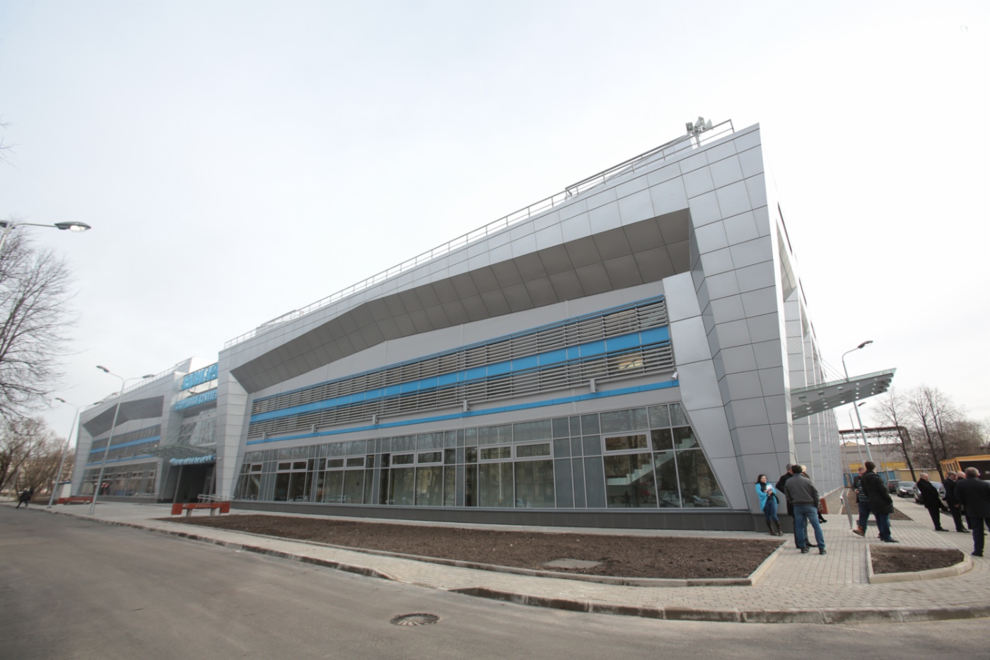 Sportkomplex mit zwei Eisflächen in Sankt Petersburg