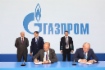 Der Executive Vice President der Linde plc und CEO der Linde Engineering, Christian Bruch, und Vitaly Markelov unterzeichneten im Rahmen des IX. Petersburger Internationalen Gasforums ein Joint-Venture-Vertrag und eine Beteiligungsvereinbarung zwischen der Gazprom 335 und der Linde AG