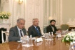 Der Außenminister Pakistans, Khawaja Muhammad Asif, während des Arbeitstreffens mit Alexey Miller