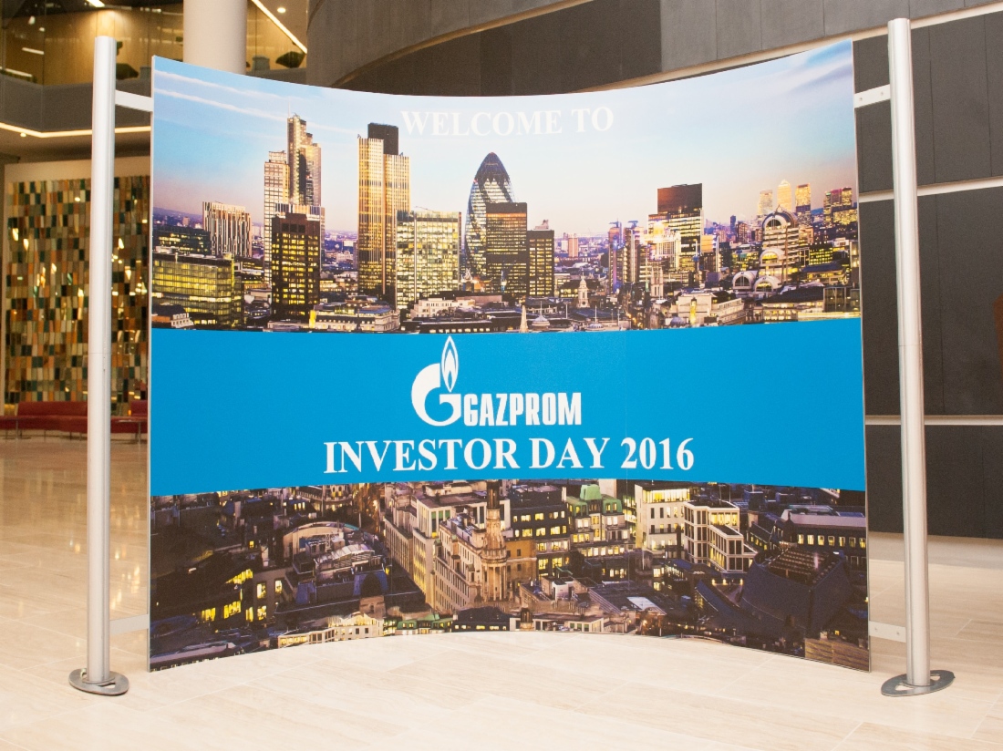 Gazprom entwickelt Zusammenwirken mit Investoren und Aktionären