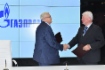 Im Rahmen des VII. Petersburger Internationalen Gasforums unterzeichneten das Aufsichtsratsmitglied der PAO SIBUR Holding, Vladimir Razumov, und Valery Golubev ein Abkommen