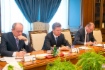 Alexey Miller während des Arbeitstreffens mit Djoomart Otorbaev