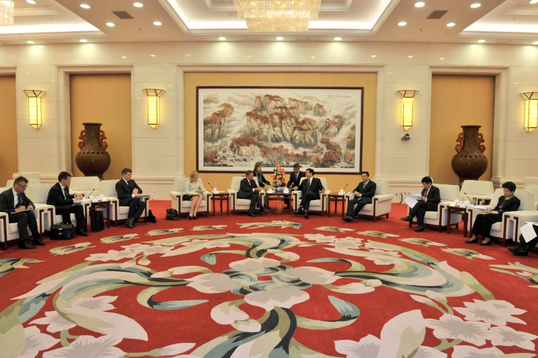 Ein Treffen zwischen Alexey Miller und Wang Yilin fand in Peking statt