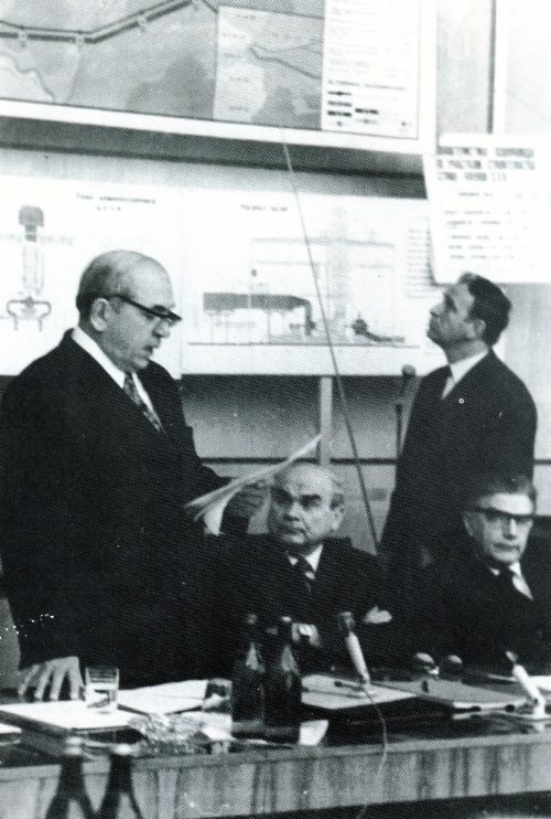 Vortrag im Staatlichen Planungskomitee der UdSSR. S. Orudzhev, N. Baibakov und K. Smirnov