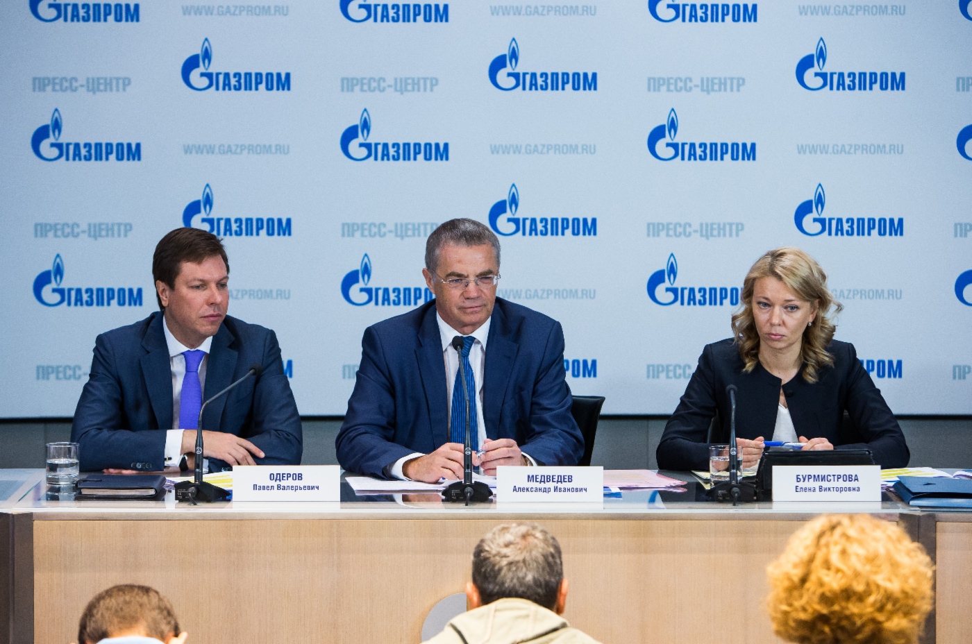 Pavel Oderov, Alexander Medvedev und Elena Burmistrova