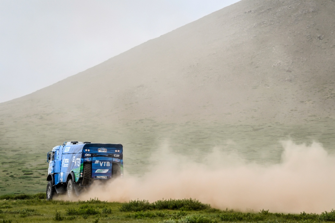 Gasbetriebener KAMAZ unter den Top Fünf Lastwagen in der Silk Way Rally 2019