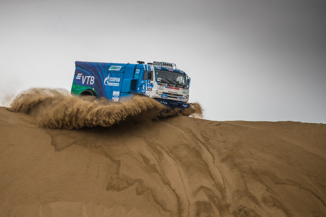 Gasbetriebener KAMAZ unter den Top Fünf Lastwagen in der Silk Way Rally 2019