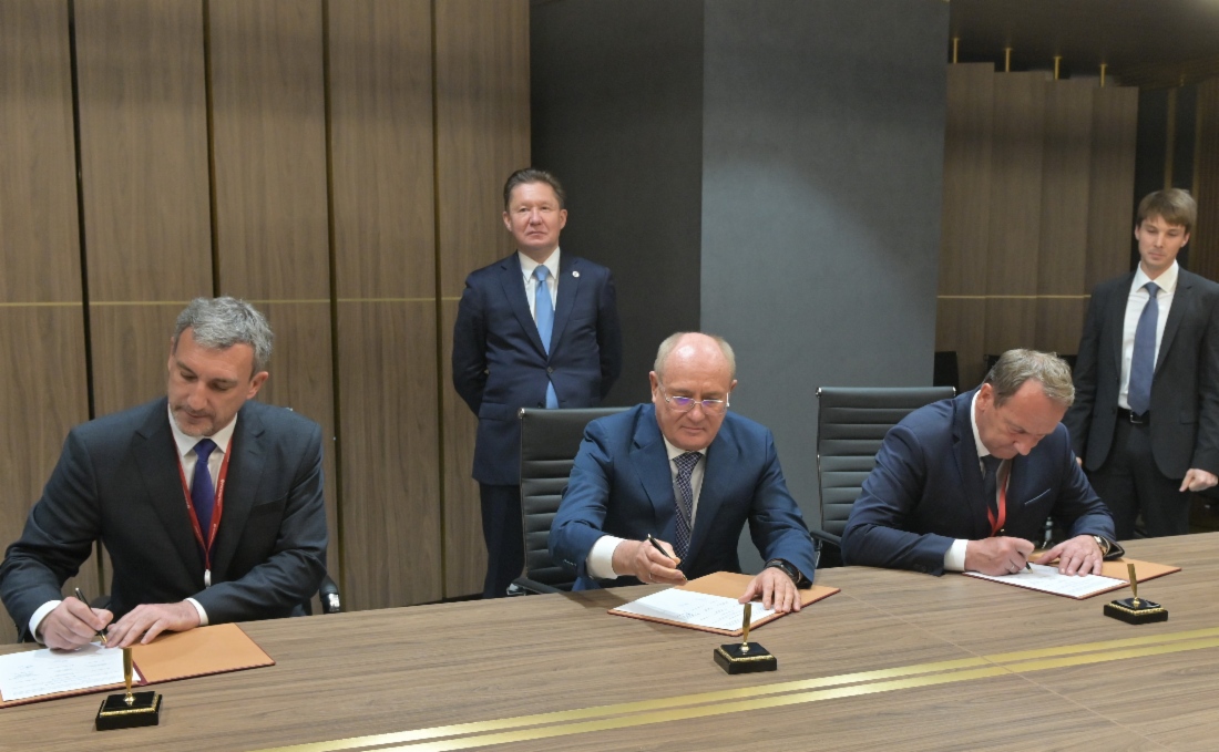 Im Rahmen des Östlichen Wirtschaftsforums 2022 wurden in Wladiwostok eine Reihe von Dokumenten über den Ausbau der Erdgasinfrastruktur und die Realisierung von Gazprom-Investitionsprojekten im Osten Russlands unterzeichnet