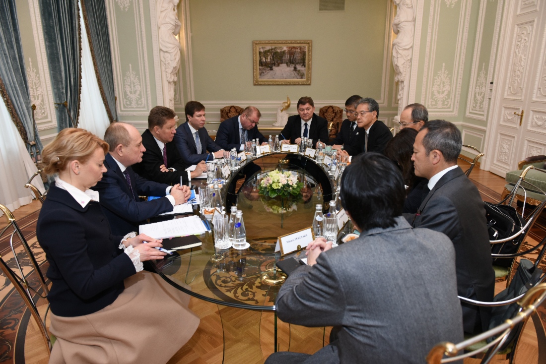 In Sankt Petersburg fand ein Arbeitstreffen zwischen Alexey Miller und dem Präsidenten und CEO der Mitsubishi Corporation, Takehiko Kakiuchi, statt
