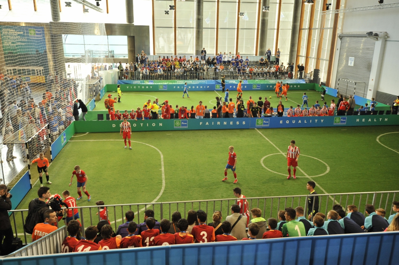 Internationales Straßenfußballturnier. Lissabon, 2014