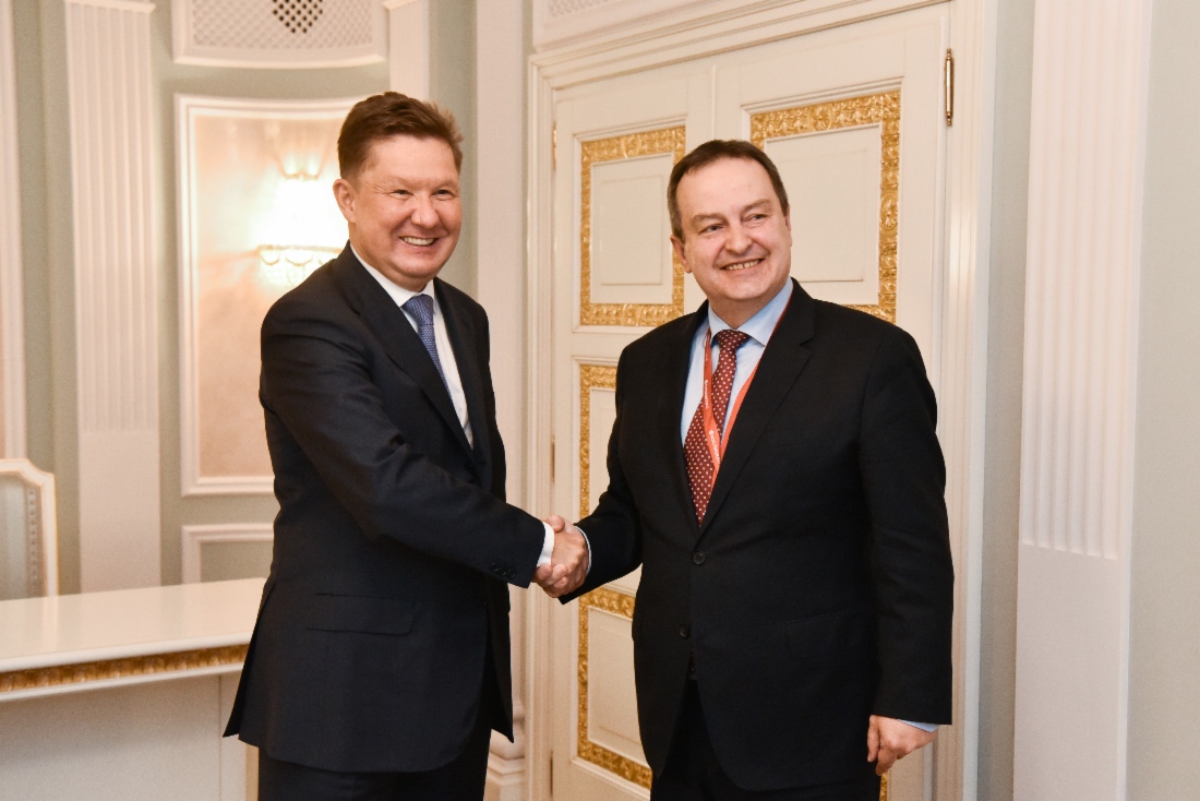 Arbeitstreffen zwischen Alexey Miller und dem Vorsitzenden der Nationalversammlung von Serbien, Ivica Dacic, im Rahmen des Petersburger Internationalen Wirtschaftsforums 2021