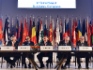Alexey Miller (Mitte) hielt die Sitzung des Präsidiums und die XXI. Vollversammlung des International Business Congress ab