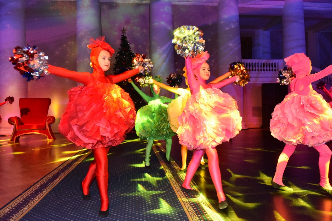 Gazprom und OMV veranstalteten einen Kinder-Neujahrsball zu Wohltätigkeitszwecken