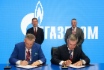 Der Generaldirektor der RusKhimAlyans, Kirill Seleznev, und der Gouverneur des Verwaltungsgebietes Leningrad, Alexander Drozdenko, unterzeichneten im Rahmen des Petersburger Internationalen Wirtschaftsforums 2019 eine Vereinbarung über soziale und wirtschaftliche Zusammenarbeit