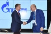 Im Rahmen des VII. Petersburger Internationalen Gasforums unterzeichneten der Exekutivdirektor für Geschäftsentwicklung und Kommerzialisierung des Staatskonzerns Roscosmos, Anton Zhiganov, und Vitaly Markelov eine Roadmap für die Entwicklung der Zusammenarbeit im Bereich der Importsubstitution