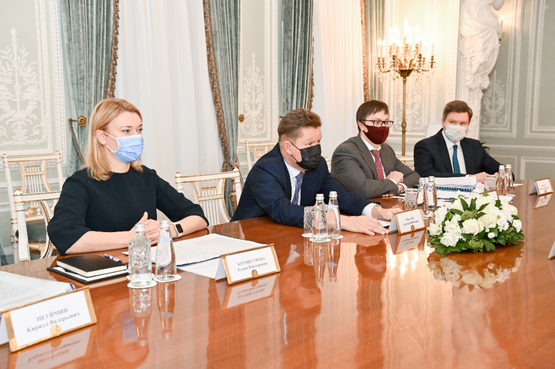 Alexey Miller und Moldaus
stellvertretender Ministerpräsident Andrei
Spinu setzten Verhandlungen über
Gaslieferungen fort