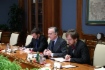 Der Botschafter der Italienischen Republik in der Russischen Föderation, Pasquale Terracciano (in der Mitte), während des Arbeitstreffens mit Alexey Miller
