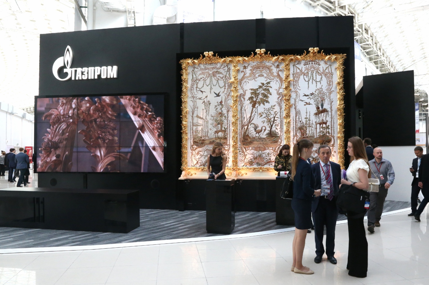 Ausstellungsstand der Gazprom auf dem Forum