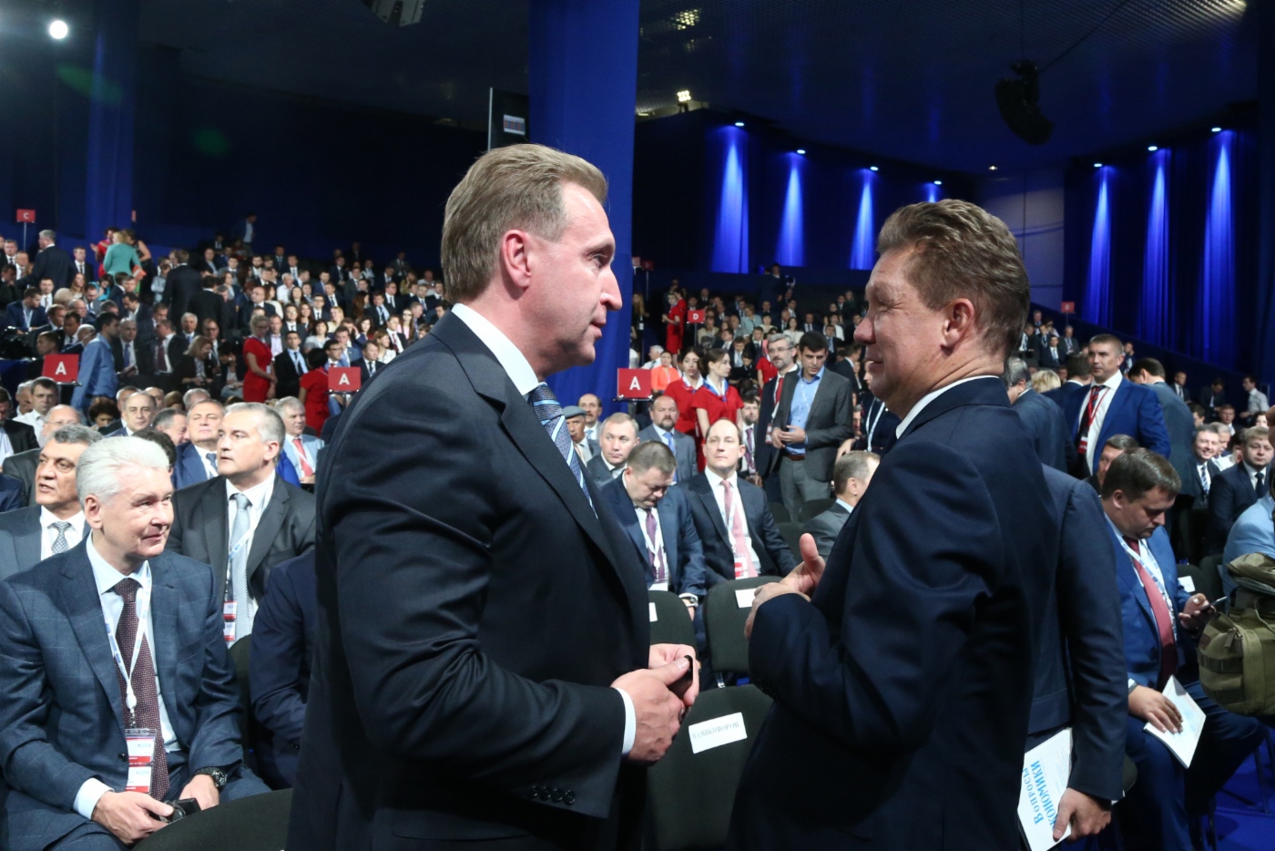 Erster stellvertretender Vorsitzender der Regierung der Russischen Föderation Igor Shuvalov und Alexey Miller