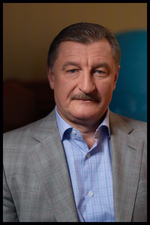 Alexander Kozlov ist am 3. Dezember 2017 im Alter von 65 Jahren unerwartet verstorben
