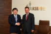 Arbeitstreffen zwischen dem Representative Director und Aufsichtsratsvorsitzenden der Mitsui & Co., Ltd., Masami Iijima, und Alexey Miller