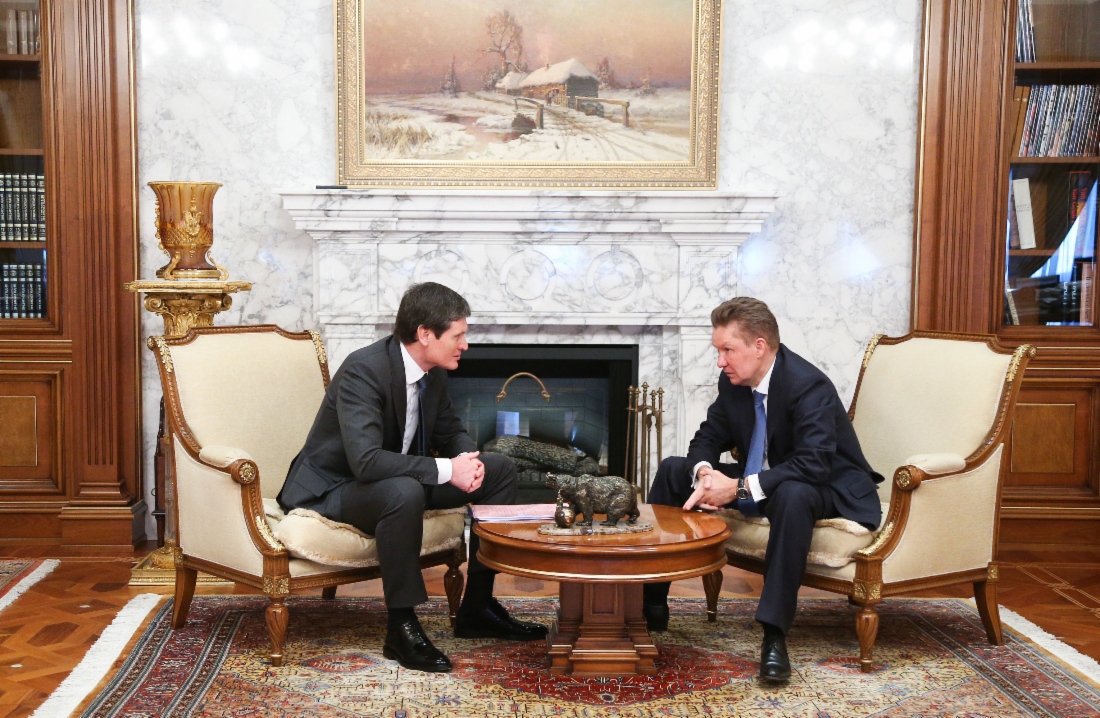 Arbeitstreffen zwischen Alexey Miller und dem Vorstandsvorsitzenden der AO United Metallurgical Company (OMK), Anatoly Sedykh