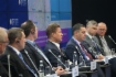 Alexey Miller spricht in der Podiumsdiskussion zum Thema „Geoökonomie großer Infrastrukturprojekte“ im Rahmen des Petersburger Internationalen Wirtschaftsforums
