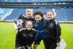 Claudinho mit Zöglingen des Olympischen Sonderkomitees von Sankt Petersburg