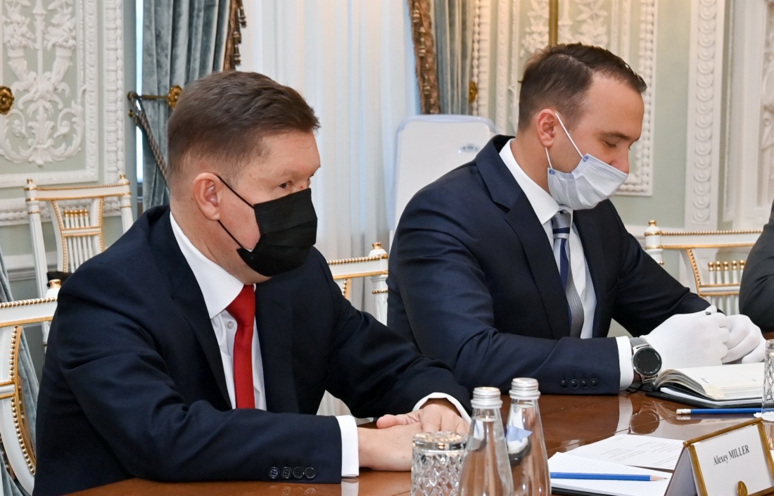In Sankt Petersburg fand ein
Arbeitstreffen zwischen Alexey Miller und
dem stellvertretenden Minister für
Energie und Naturressourcen der
Republik Türkei, Alparslan Bayraktar,
sowie dem Aufsichtsratsvorsitzenden und
Generaldirektor der BOTAS, Burhan
Ozcan, statt