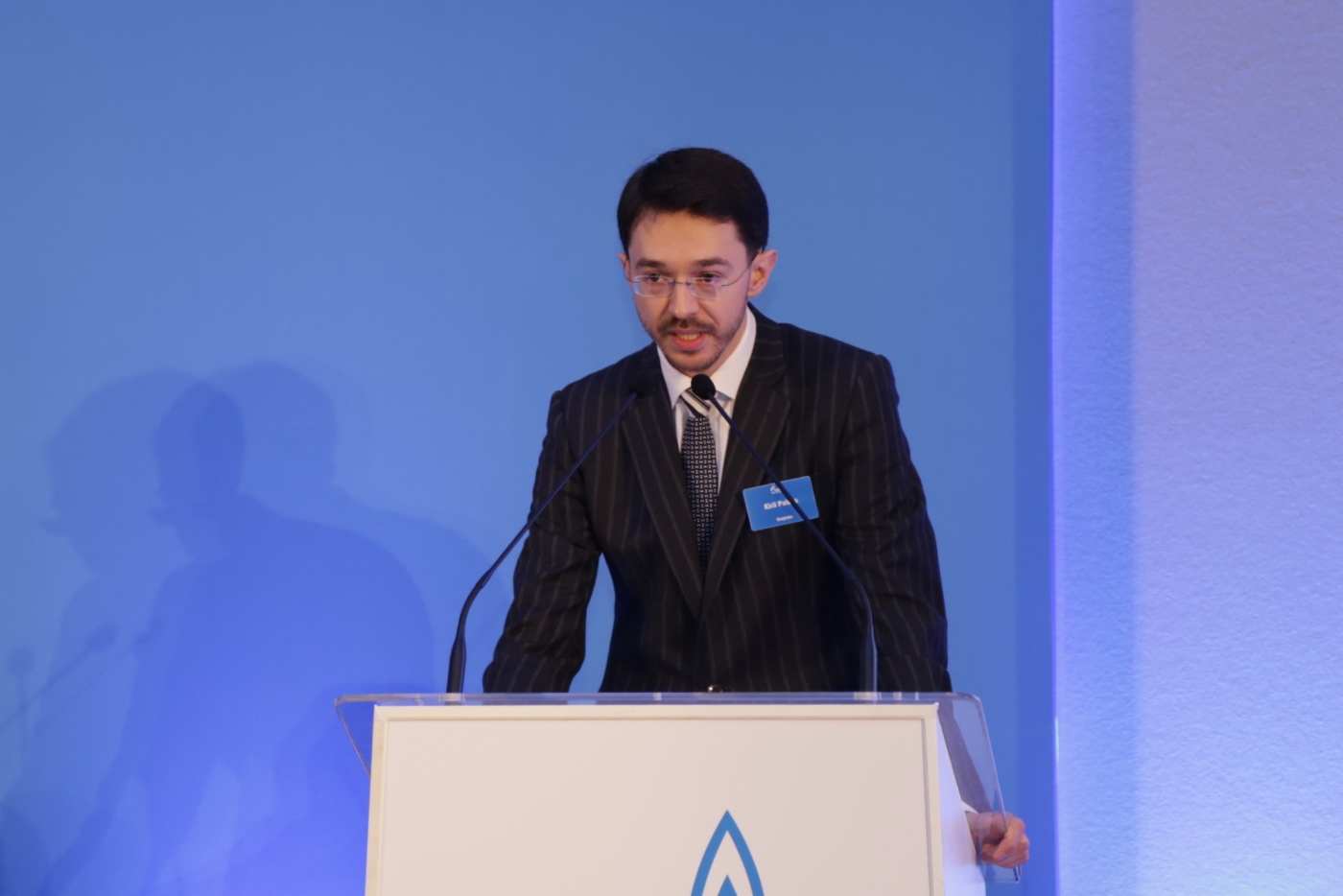 Kiril Polous während seines Vortrags am Investorentag der Gazprom in London