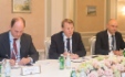 Arbeitstreffen zwischen Alexey Miller und dem Vorstandsvorsitzenden der Verbundnetz Gas AG (VNG), Ulf Heitmüller (Mitte), im Rahmen des VIII. Petersburger Internationalen Gasforums