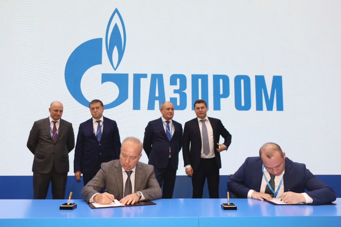 Der geschäftsführende Direktor der GPB Asset Development, Igor Zhilkin, und der Generaldirektor der Gazprom Energoholding, Denis Fyodorov, unterzeichneten im Rahmen des IX. Petersburger Internationalen Gasforums eine Grundsatzvereinbarung zum Erwerb der Aktiengesellschaft REP Holding